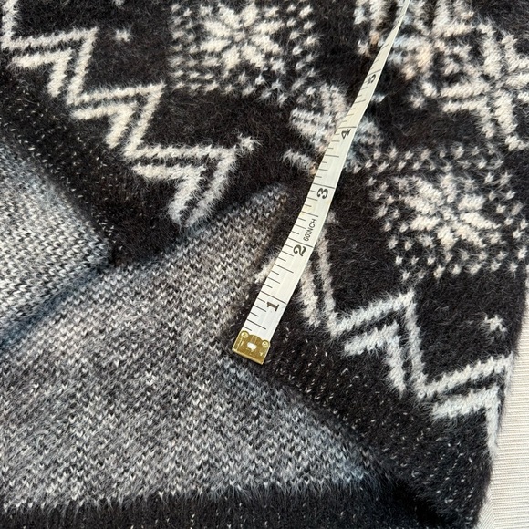 Lands' End Fair Isle Cowl Neck Pullover Sweater Women's M (10-12) Black/White - Picture 8 of 11